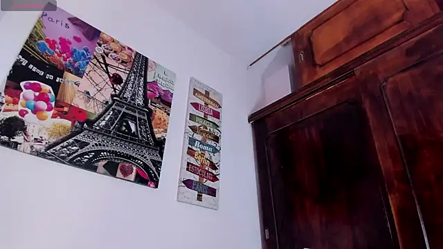 Arianaa_w webcam