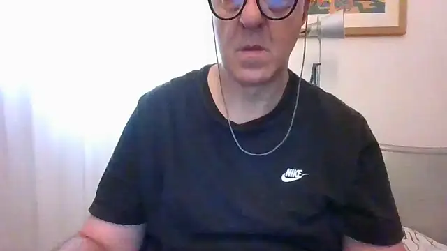 ANONIMO7735 webcam