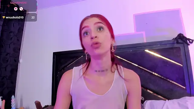 april_jones05 live cam on StripChat