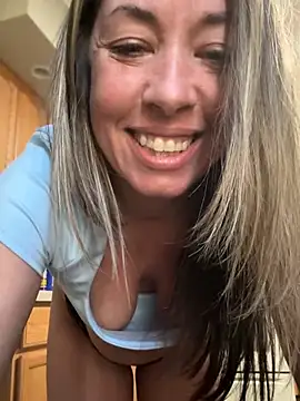 MiraKisss webcam