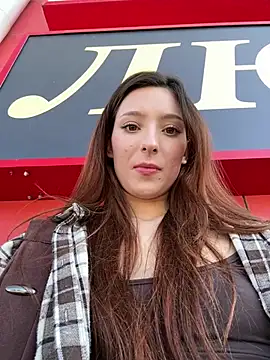LilluKatten live sex cam
