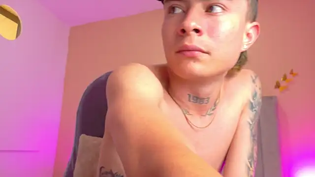 Nascary_Fox webcam