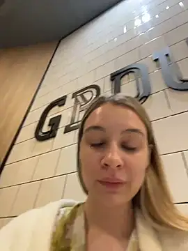 SashaCatt live cam on StripChat