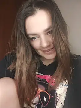 KrissSexi live cam on StripChat