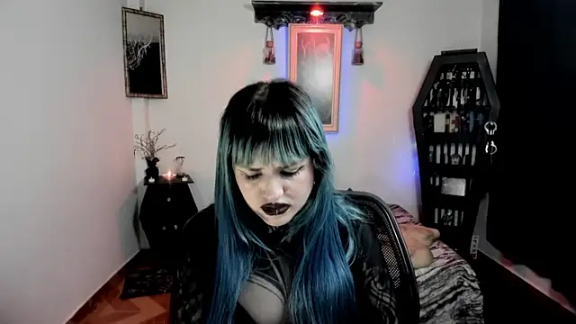 DimmuandDarkness live cam on StripChat