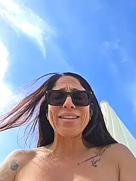 sexy7883 webcam