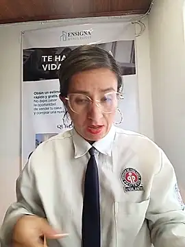Valentina--1 live cam on StripChat