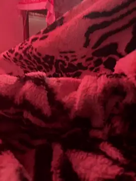 phzada22 live cam on StripChat