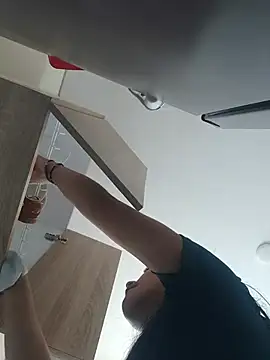 Amber-gold webcam