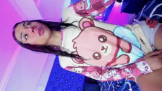 Sammybitchx live cam on StripChat