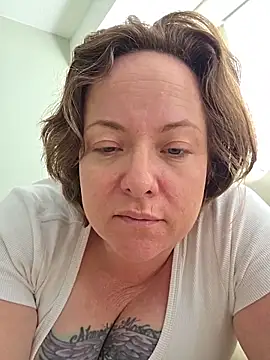 julimonroe webcam