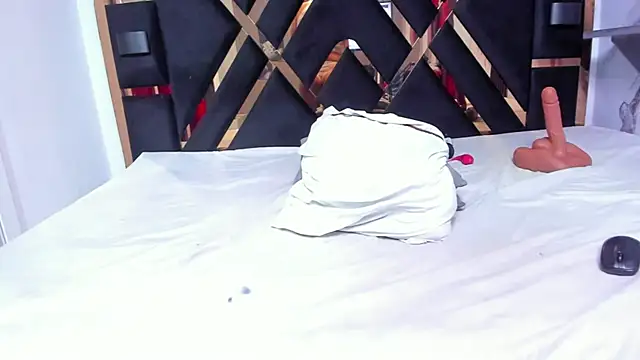 Live sex cam di zara_smitt