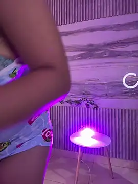 Sophie19__ live cam on StripChat