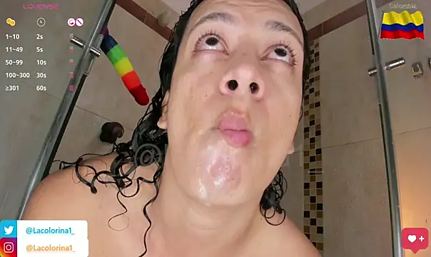Lacolorinaa live cam on StripChat