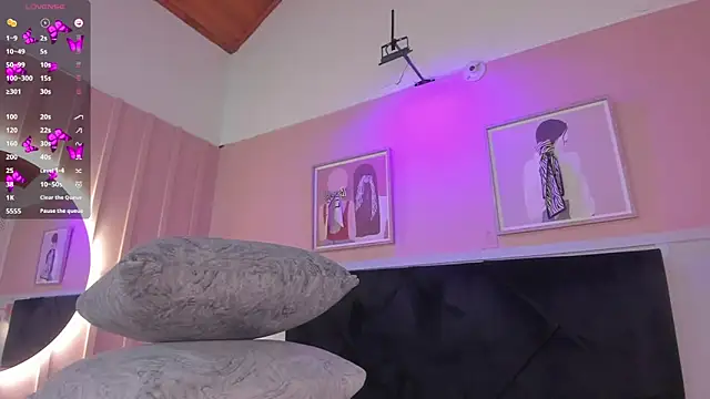 elodie_walker webcam