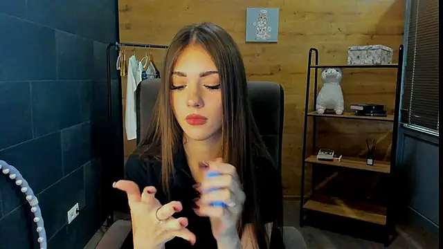 EricaaHerrera live cam on StripChat