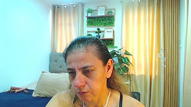 sasi_luna webcam