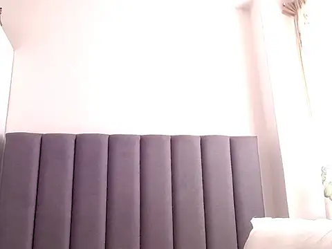 saara_johnson496 webcam