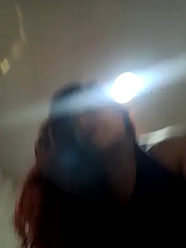 Scarlet_curly8a webcam