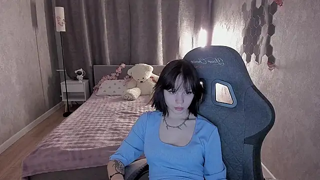 Loly_Cuttie webcam