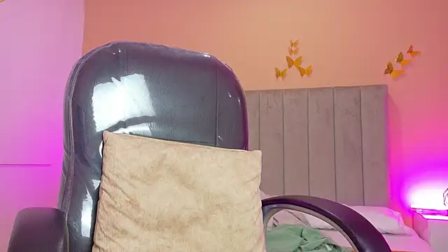 Nascary_Fox webcam