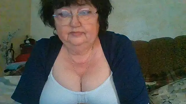 MilaSky5303 live cam on StripChat