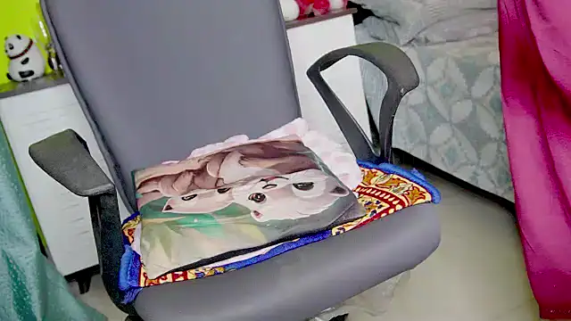 sexyhoney27 webcam