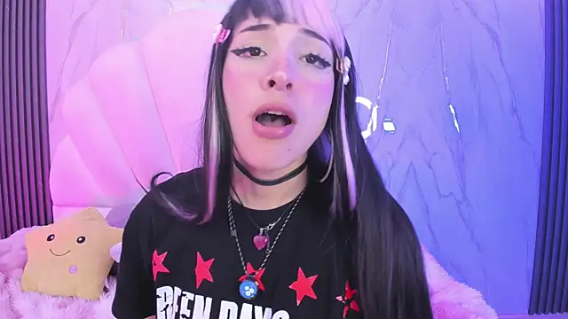 AliiceWonderland_ webcam