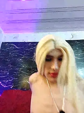crislingery_dolli webcam