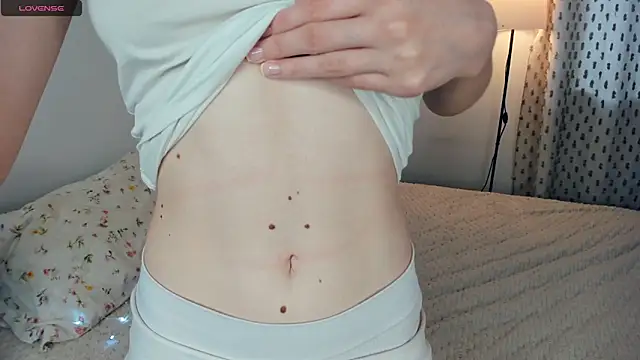 OdiIiaChavarria live sex cam