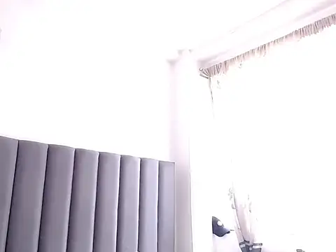 saara_johnson496 webcam