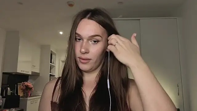 SophieTrner live sex cam