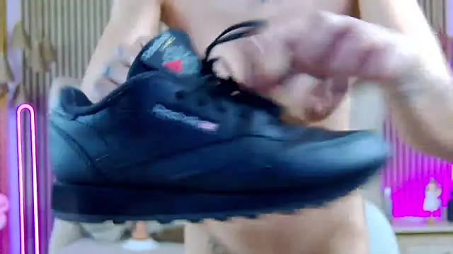 PlayfulShow webcam