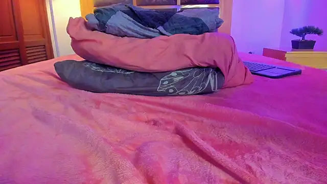Zoe_sky1 webcam