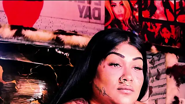 indian_dreamgirl webcam