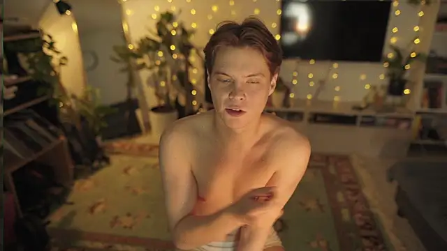 RusBradPitt webcam