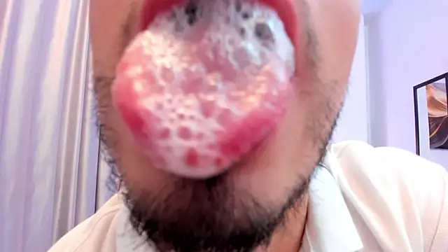 Tommas_Jhonson webcam