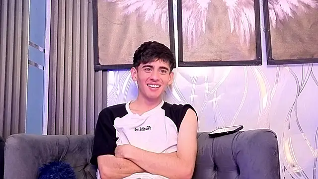 demian_hot99 live cam on StripChat