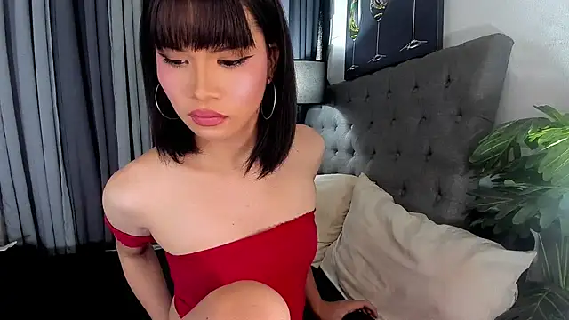 delightfulasianhugecock webcam