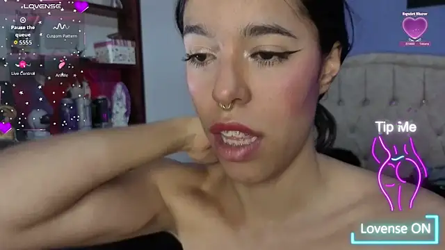 stephania_t webcam