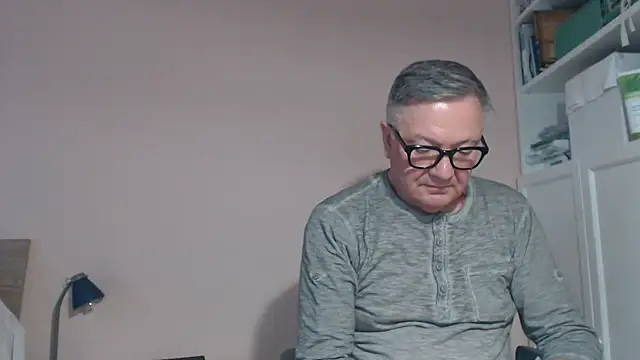 YOU6me live cam on StripChat