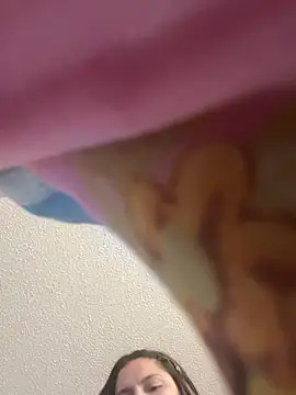 conhy_lehee webcam
