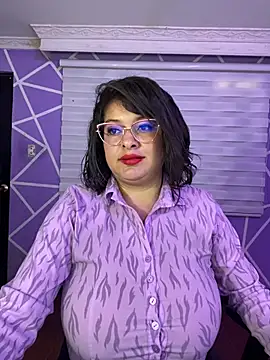 MiiaaJoness live sex cam