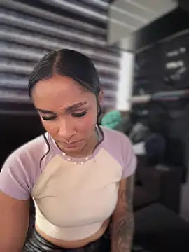 Isabella-Teen