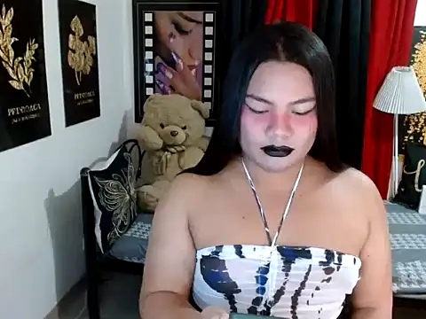 TSbrianaHugeCock live cam on StripChat