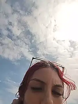 Derieri_Blush webcam