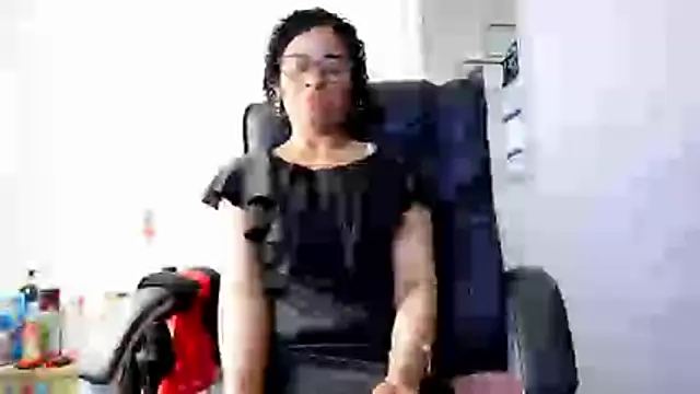 Aries_Mature webcam