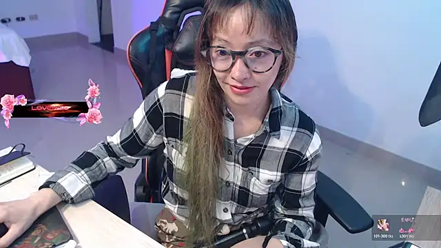 pink-2022 live cam on StripChat