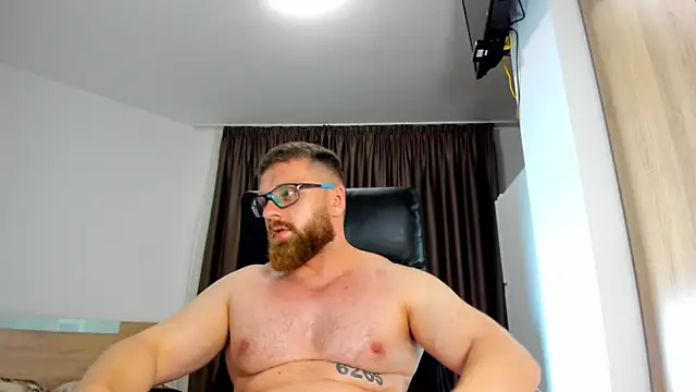 Findom_guy live cam on StripChat