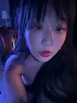 Etherealcat33 live cam on StripChat